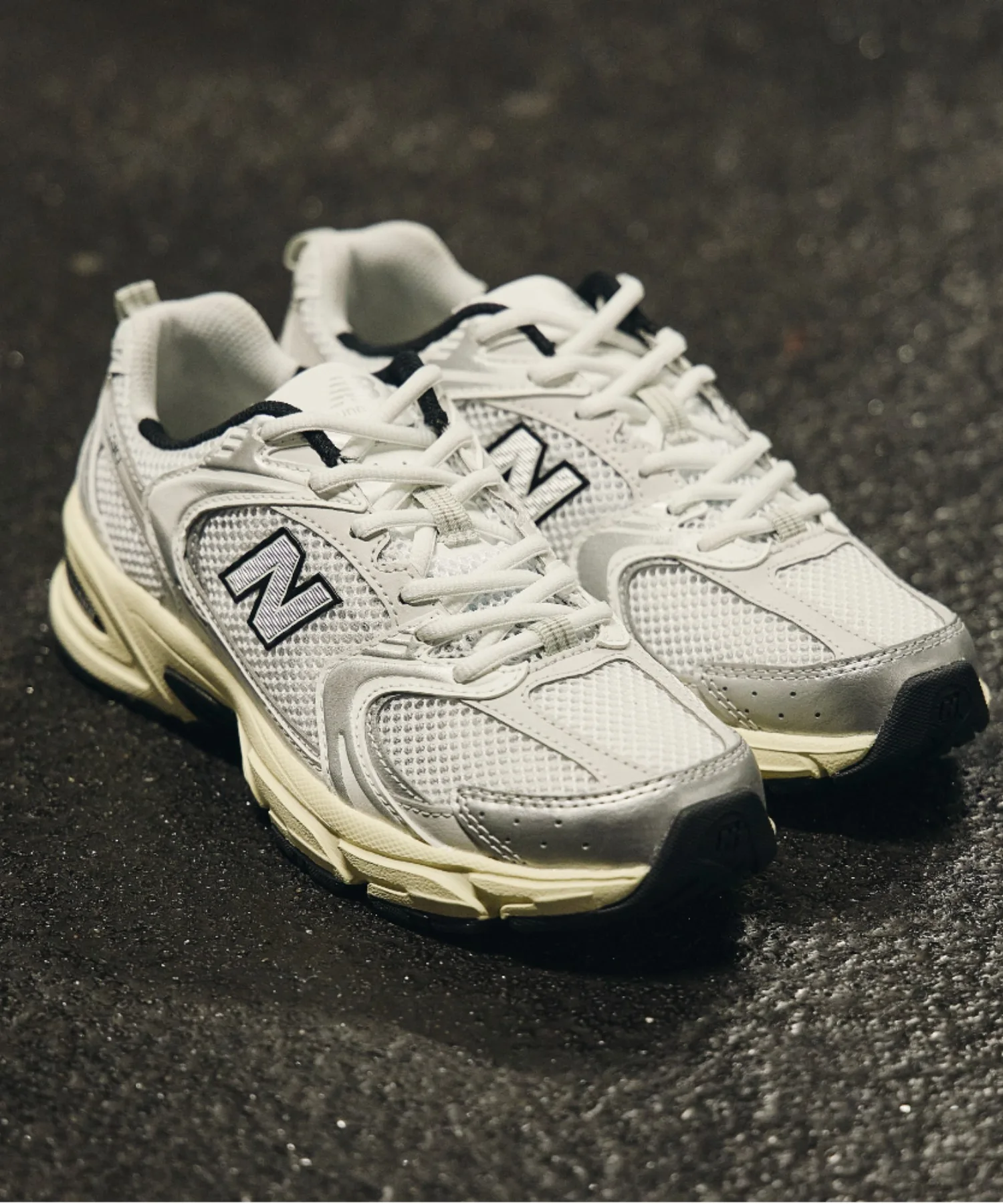 Унисекс кроссовки из искусственной кожи и сетки New Balance MR530TA серебристые — фото 3