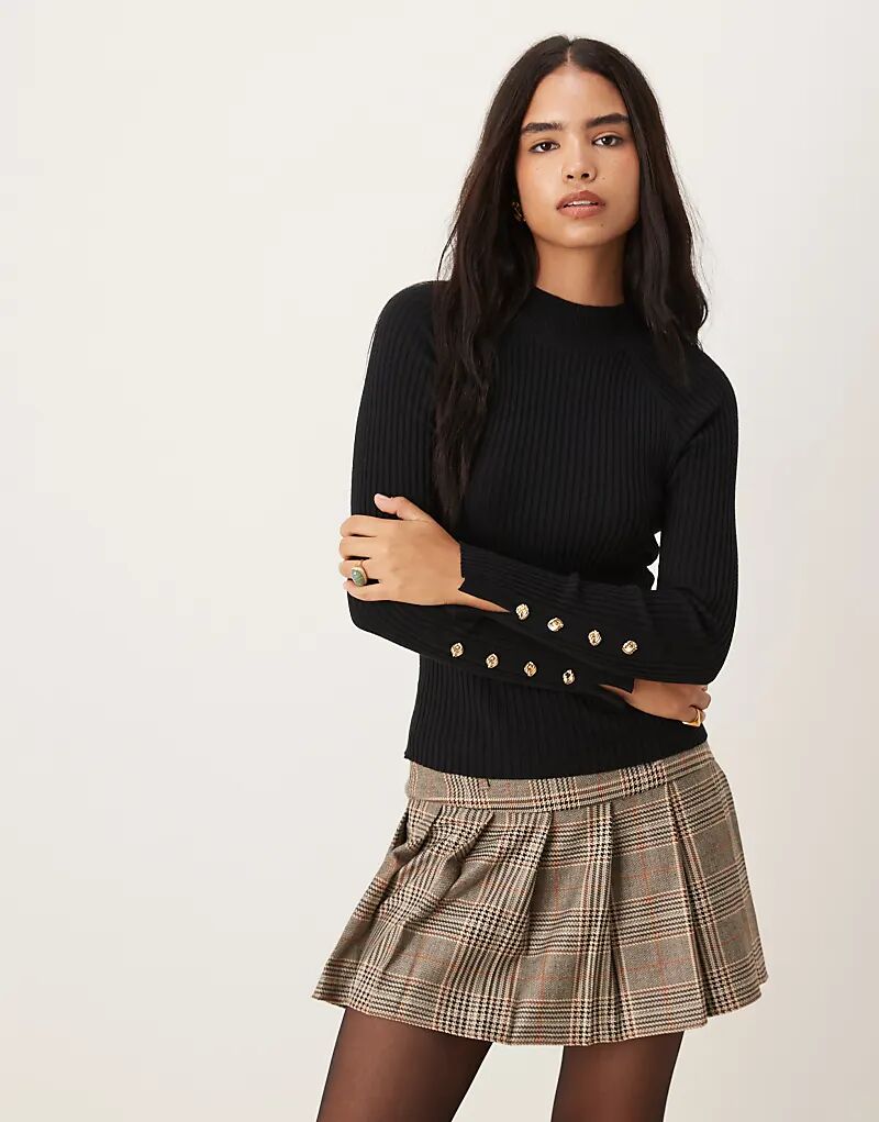 

Вязаный топ Pimkie с высоким воротом и золотыми пуговицами, черный