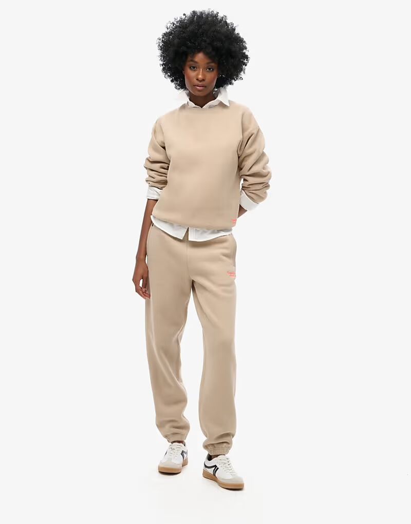 

Толстовка с логотипом Essential в цвете «булыжно-серый» Superdry