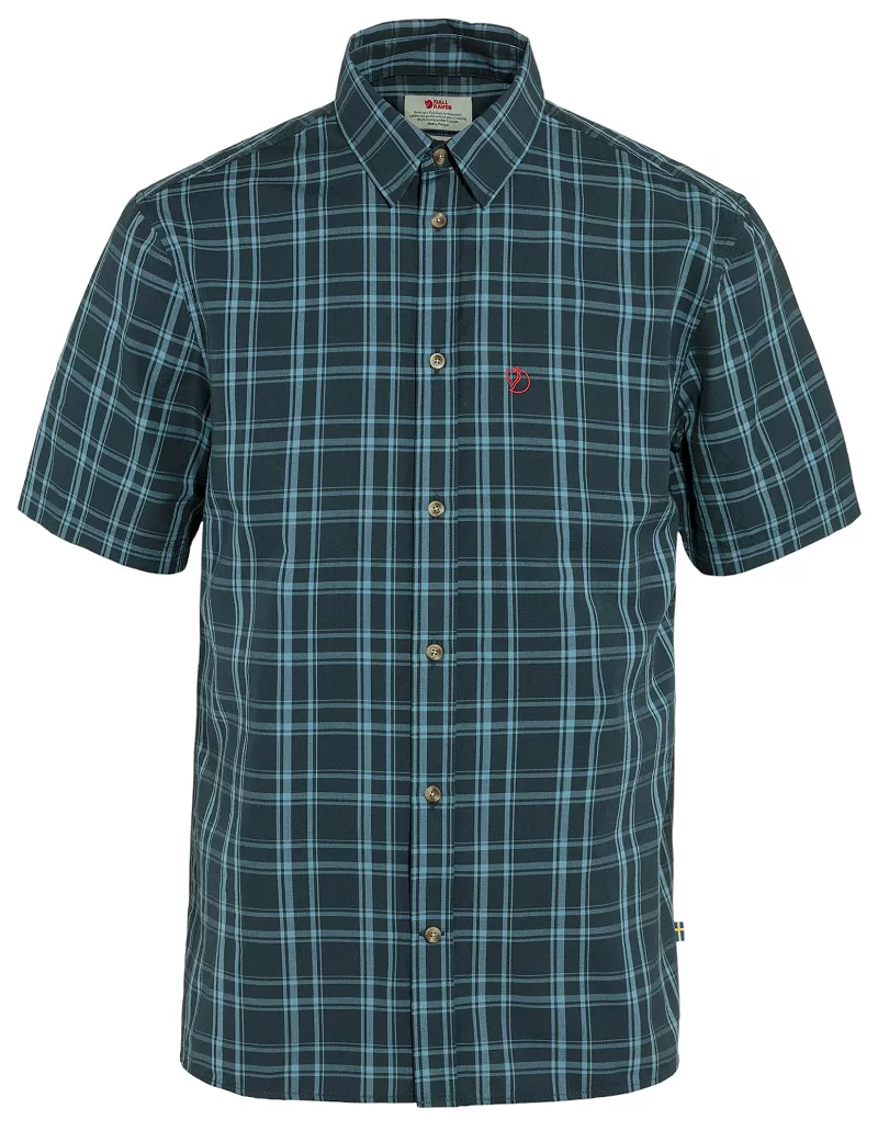 

Мужская рубашка Fjallraven Ovik Lite SS, цвет Dark Navy/Dawn Blue