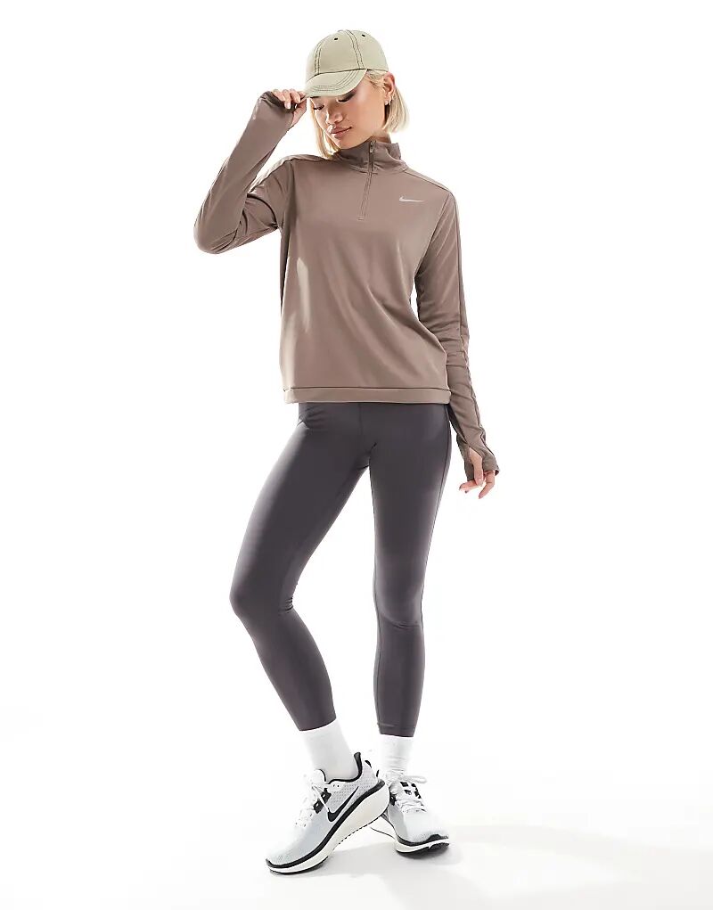 

Футболка Pacer Dri-FIT с длинными рукавами и застежкой-молнией 1/4 коричневого цвета Nike Running