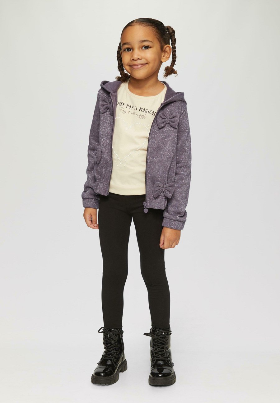 

Толстовка s.Oliver À PETITS NŒUDS PARCOURUE DE FIL BRILLANT, Flieder/Mottled Purple