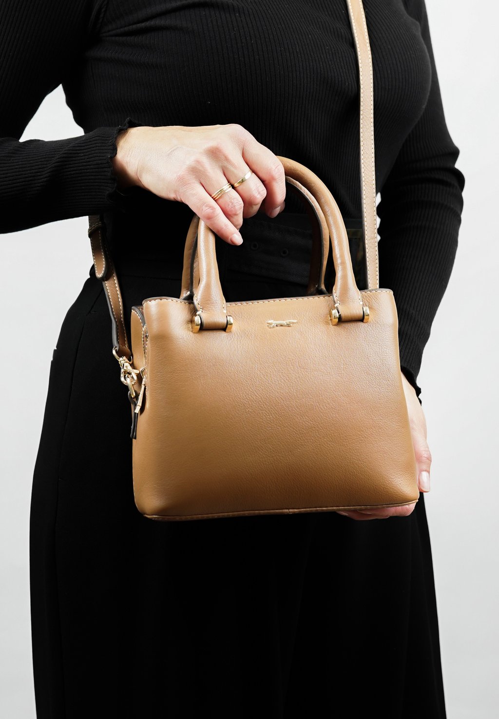 

Сумка PINKA Paul Costelloe, коричневый