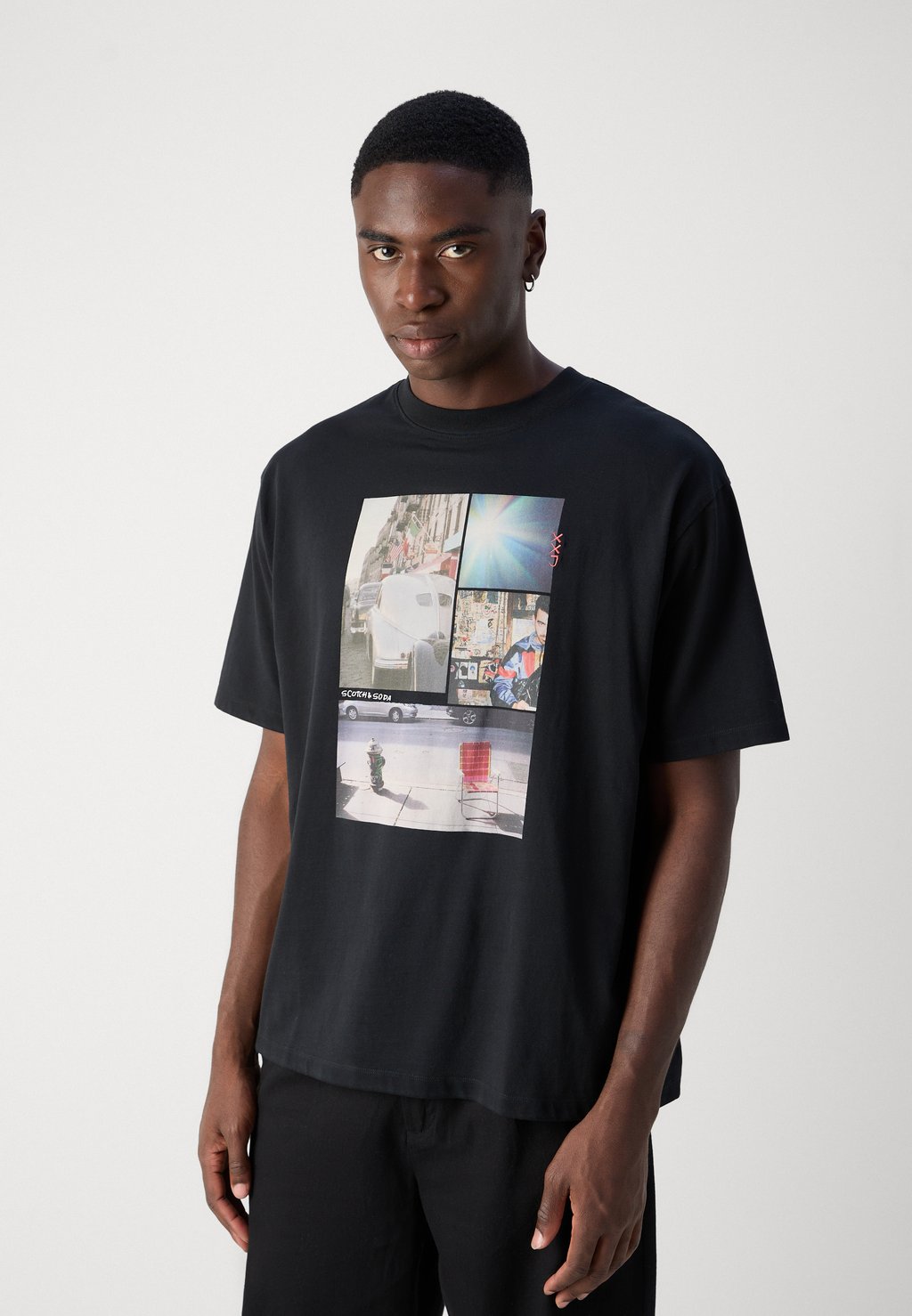 

Футболка с принтом JOE JONAS WASHED PHOTO PRINT Scotch & Soda, черный