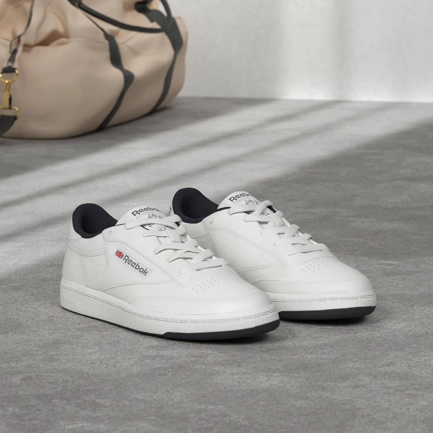 Мужские кроссовки Reebok Club C 85 Amazon Renewed, белый — фото 2