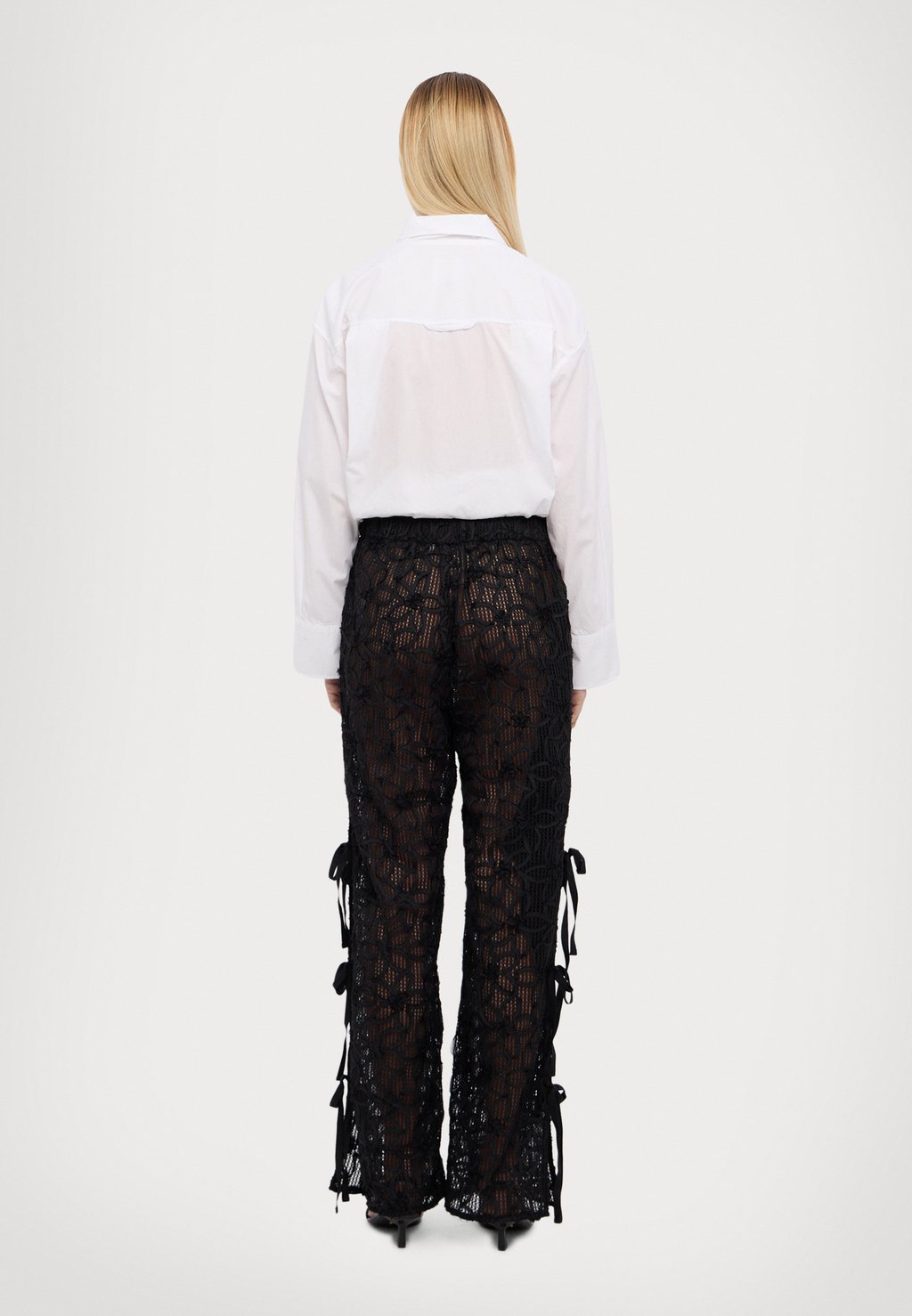 

Брюки MILA PANTS Hofmann Copenhagen, черный