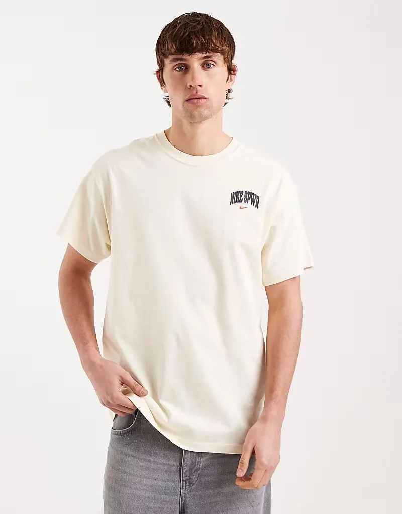 Футболка Nike Sportswear с графическим принтом на спине, кремового цвета — фото 3