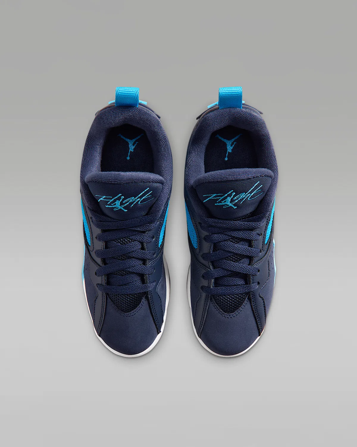 Кроссовки Big Kids' Air Jordan MVP 92, Obsidian/White/Dark Powder Blue — фото 4
