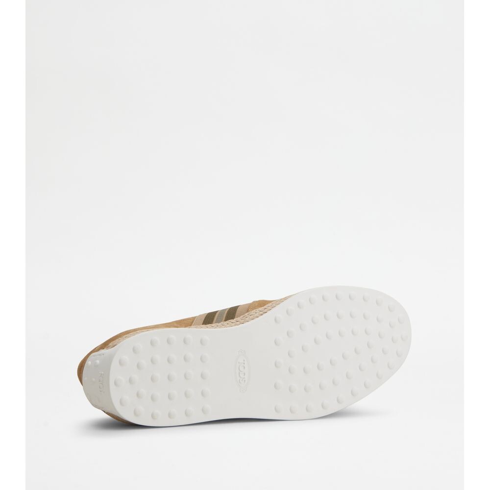 

Слипоны из замши TOD's, цвет Biscotto