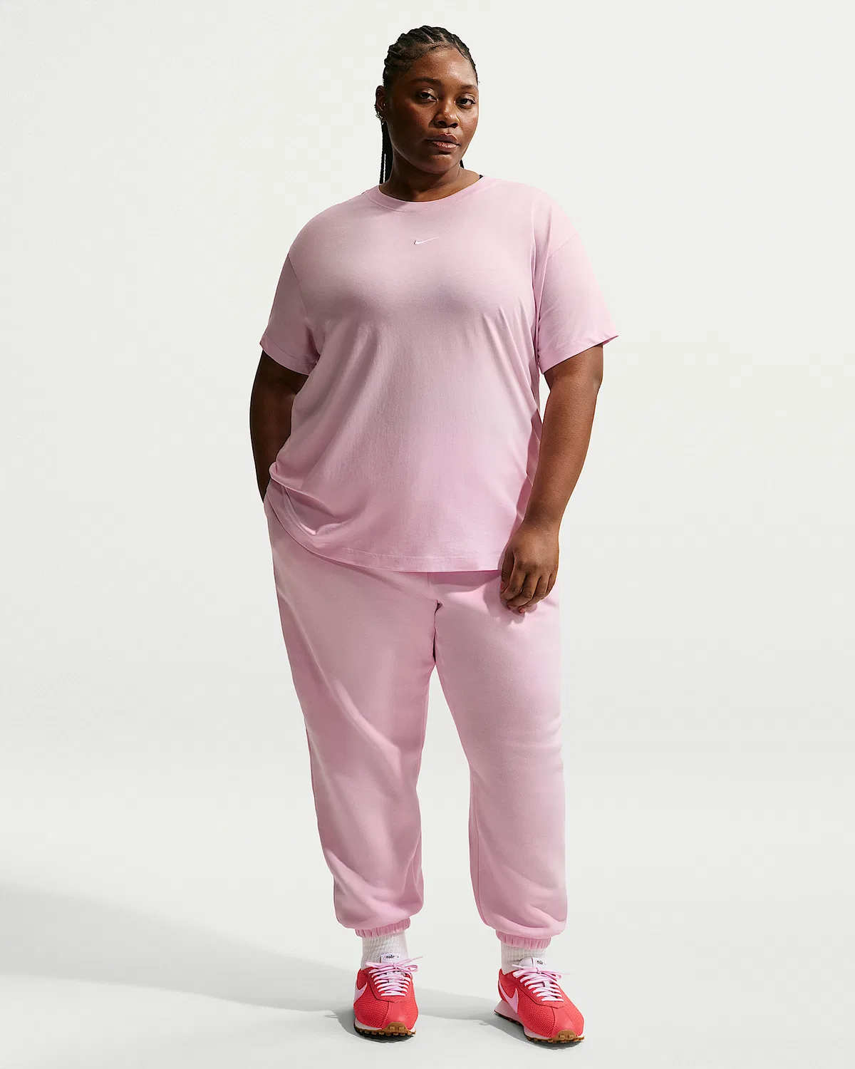Женская оверсайз футболка с коротким рукавом (плюс сайз) Nike Sportswear Classic, Pink Foam — фото 4