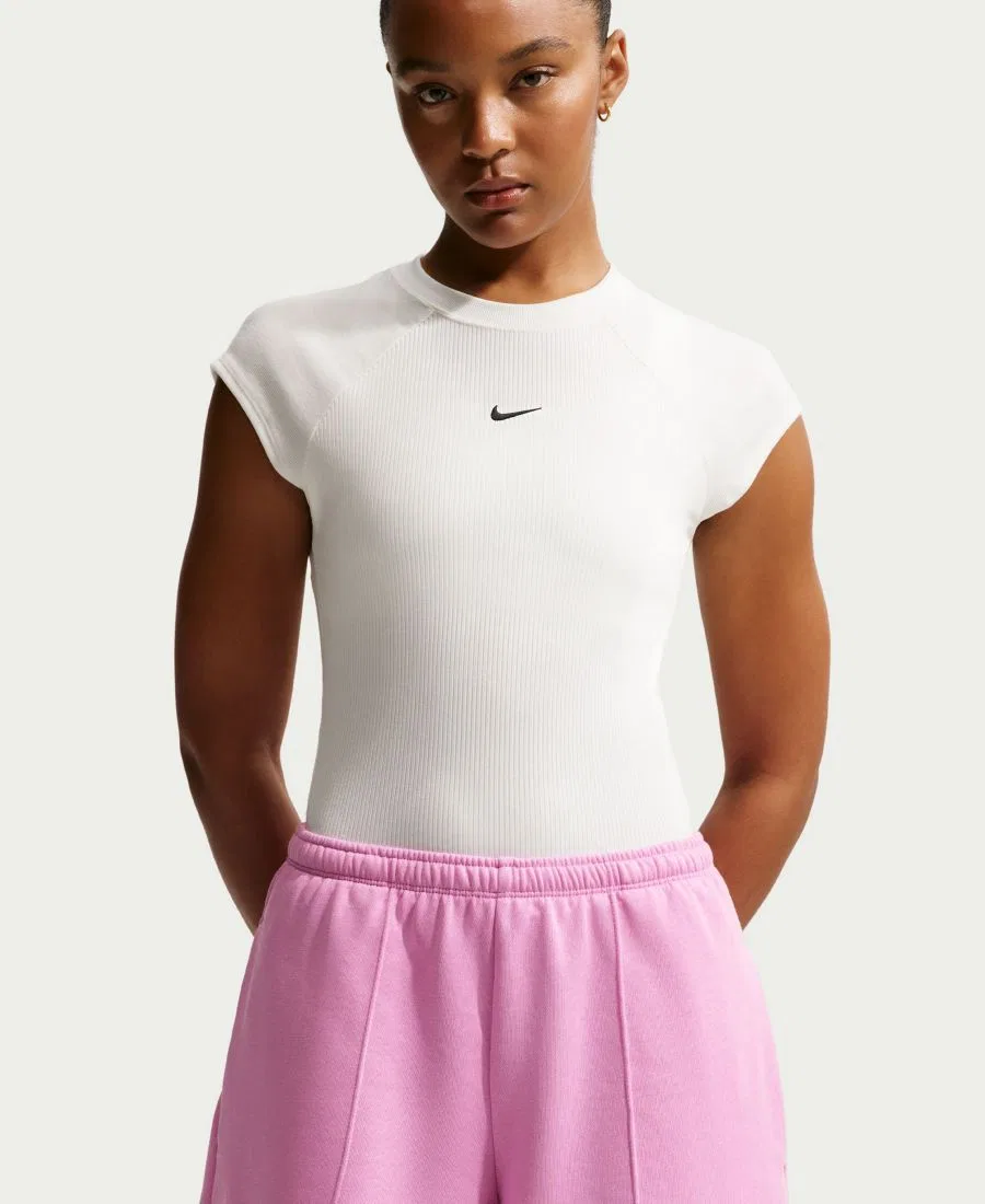 Женские шорты средней посадки из французского махрового трикотажа Nike — фото 2