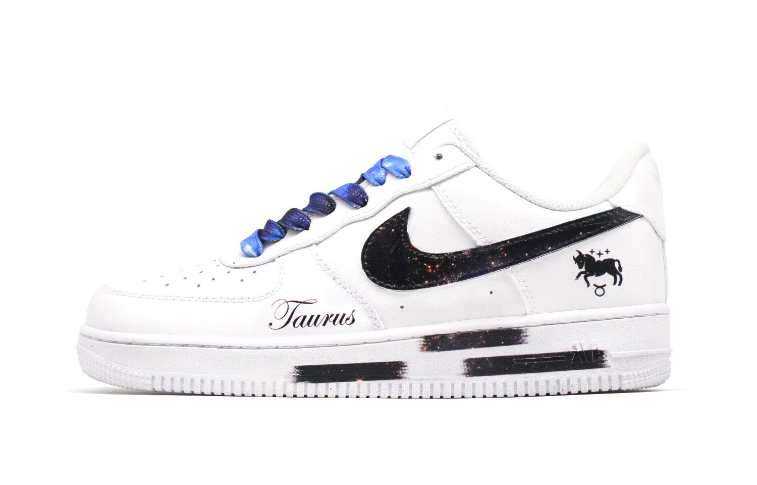

Женские кроссовки для скейтбординга Nike Air Force 1, White/Blue