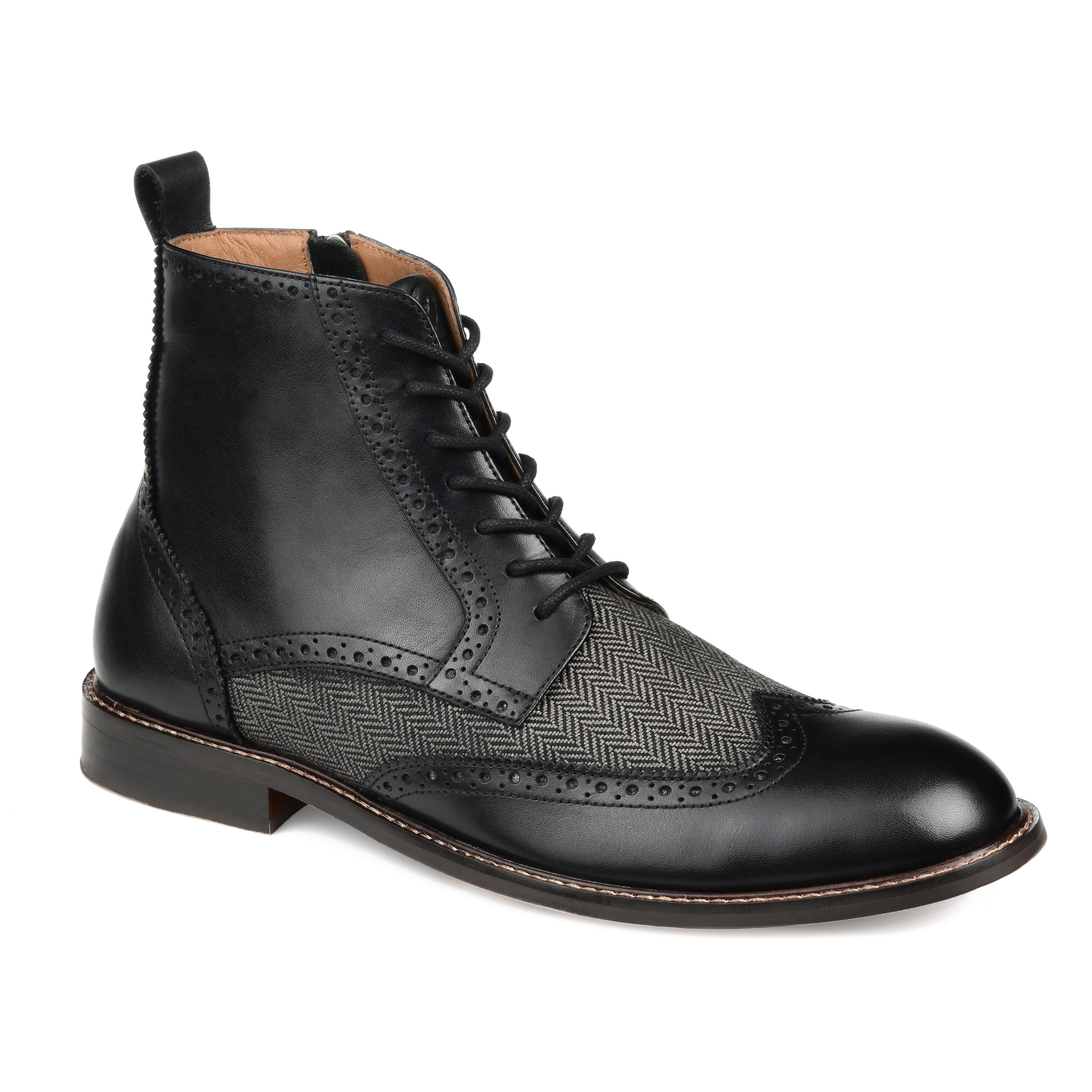 

Ботинки Thomas & Vine Jarett Wide Wingtip Ankle Boot, черный