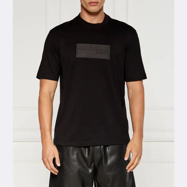 

Футболка стандартного кроя Armani Exchange, черный