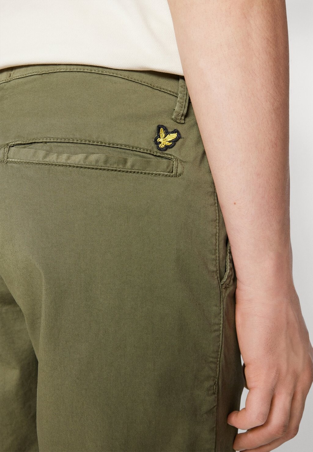 

Шорты Anfield Chino Lyle & Scott, зеленые