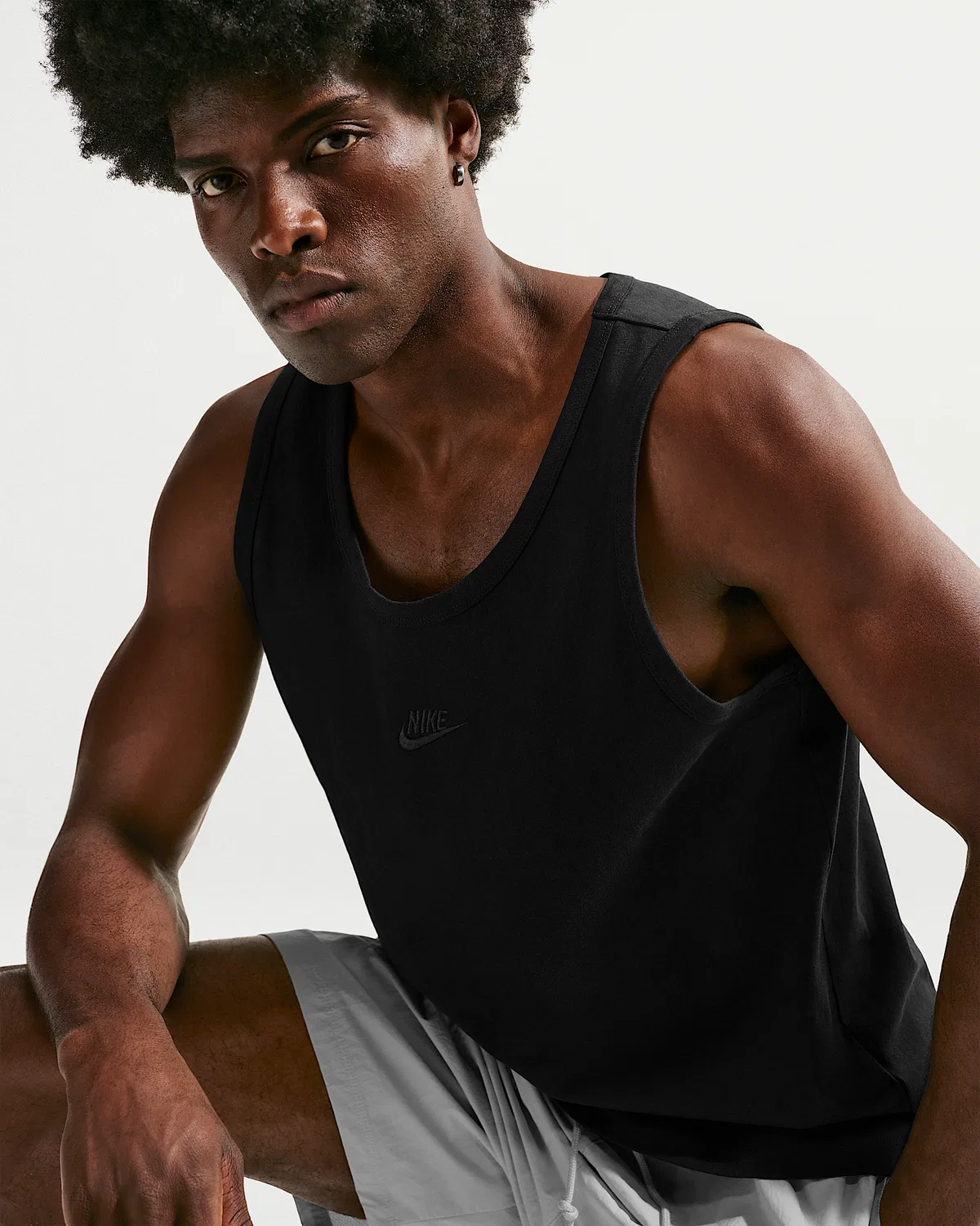 Мужская майка Nike Sportswear Premium Essentials, Black — фото 3