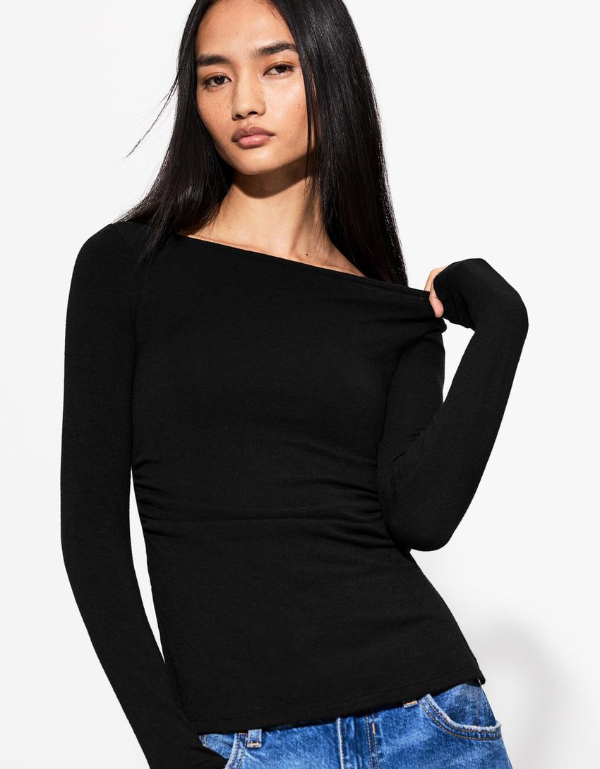 

Футболка с длинным рукавом Bershka, черный