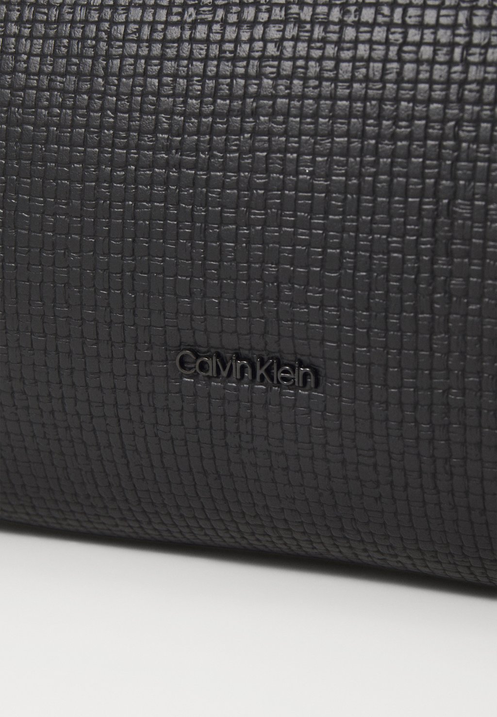 

Сумка через плечо REFINE CAMERA BAG BRAID Calvin Klein, черный