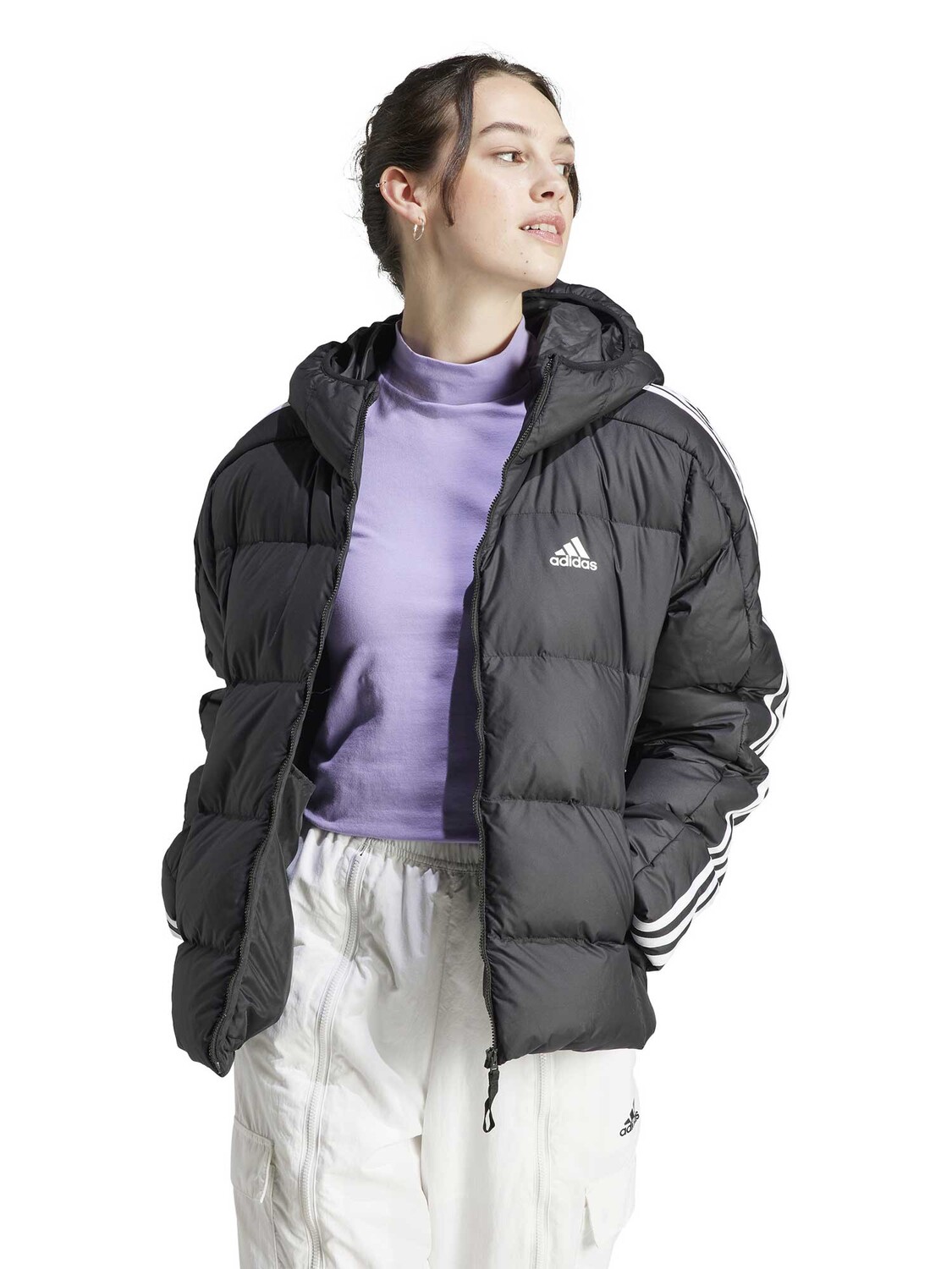 

Куртка Adidas Sportswear Essentials 3-Stripes Mid Down Hooded, черный