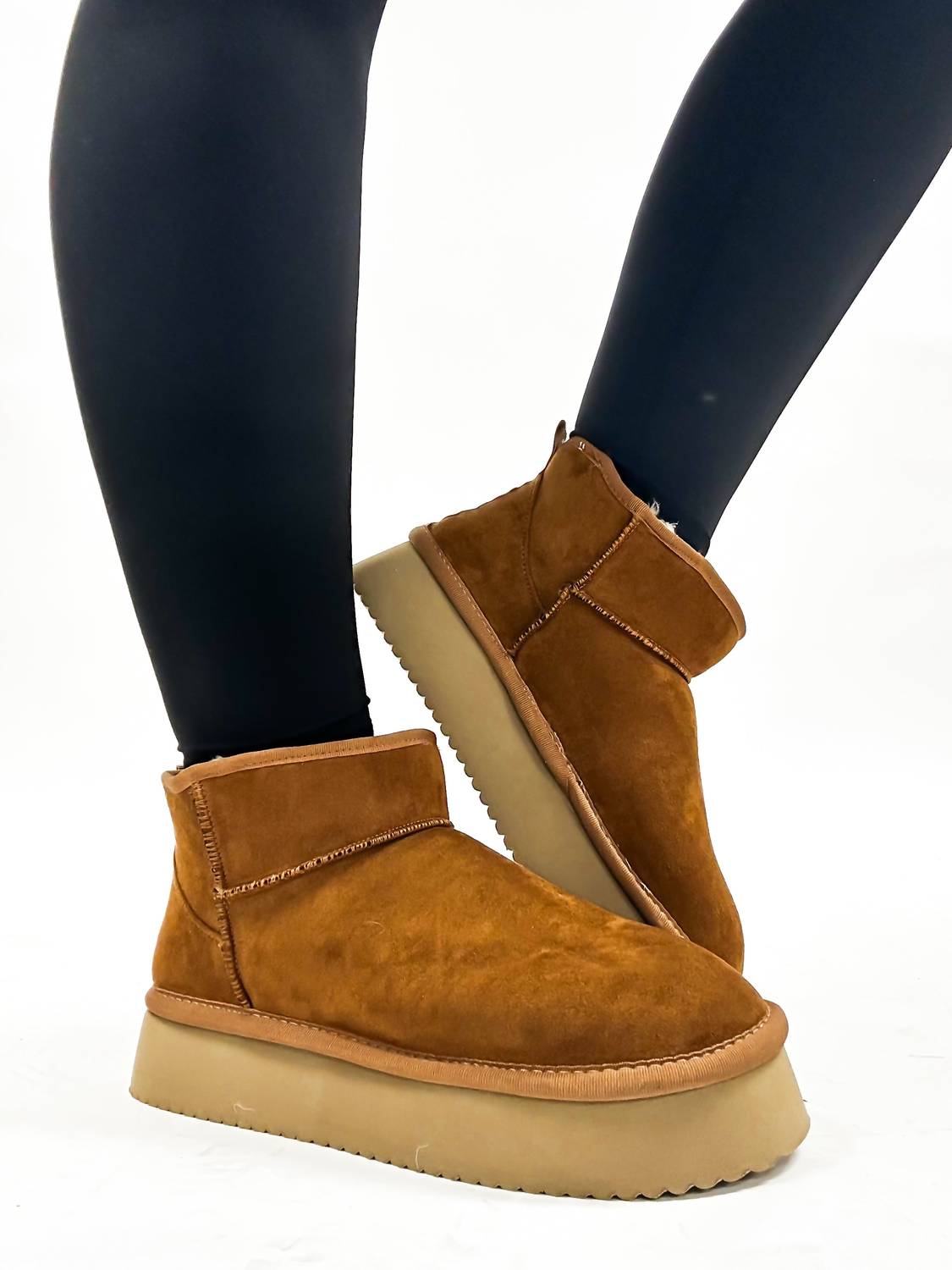 Женские короткие сапоги из искусственной замши Corkys Footwear, Tobacco