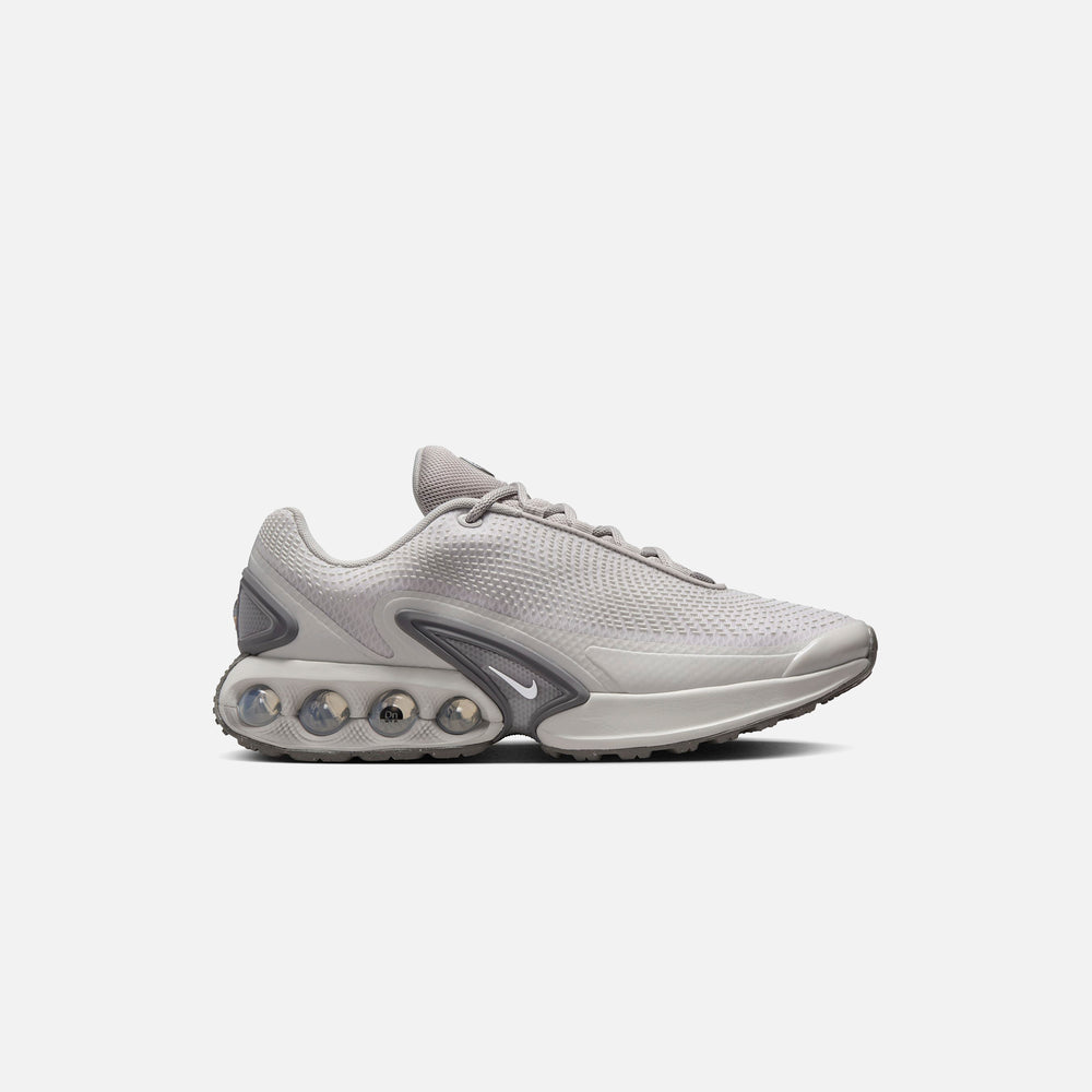 

Кроссовки Nike Air Max DN, цвет Light Iron Ore/Black/Light Bone/Flat Pewter