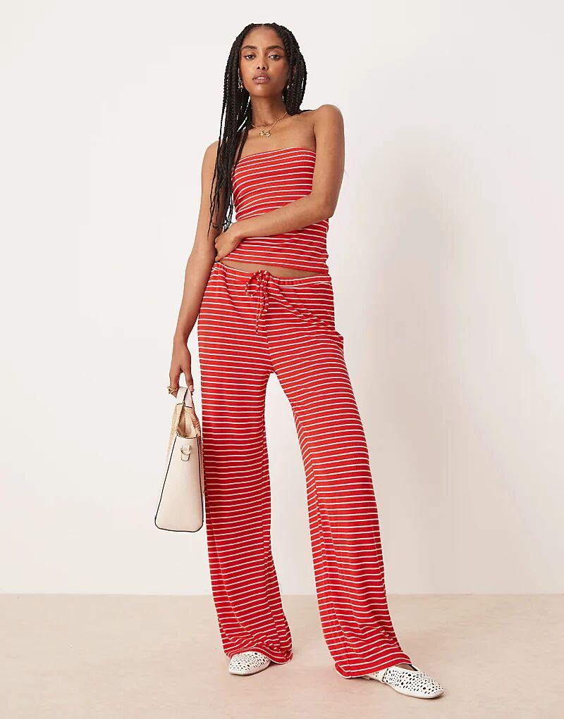 

Широкие брюки ASOS DESIGN с завязками спереди в красную полоску — часть комплекта