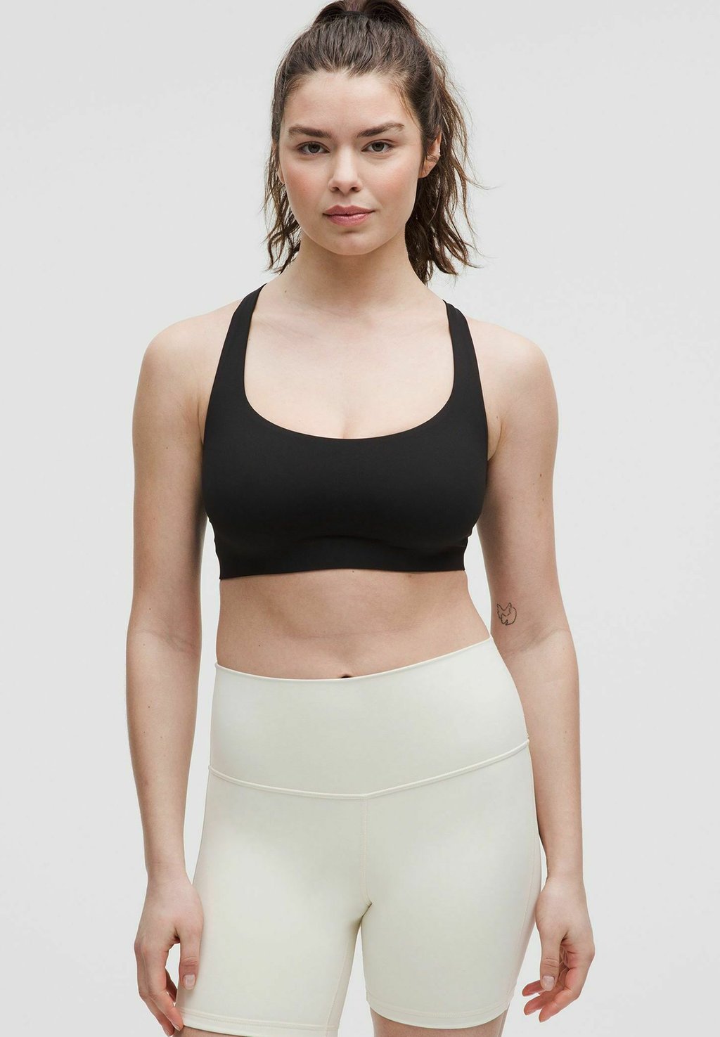 

Спортивный бюстгальтер с легкой поддержкой FLEXYFLEX STRAPPY YOGA D-F lululemon, черный