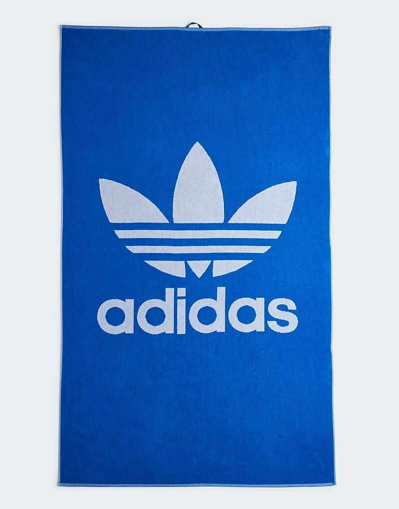 

Полотенце adidas Originals Originals очень большое, с синей птицей