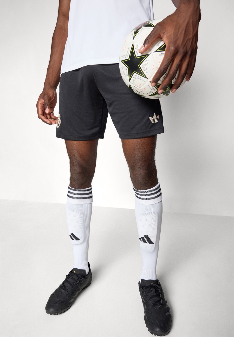 Спортивные шорты Adidas Originals FC BAYERN 2025/2026 THIRD SHORTS, Black — фото 4