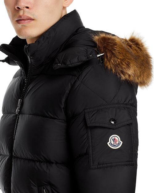 Пуховик Mayaf с отделкой из искусственного меха и капюшоном Moncler, цвет Black — фото 4