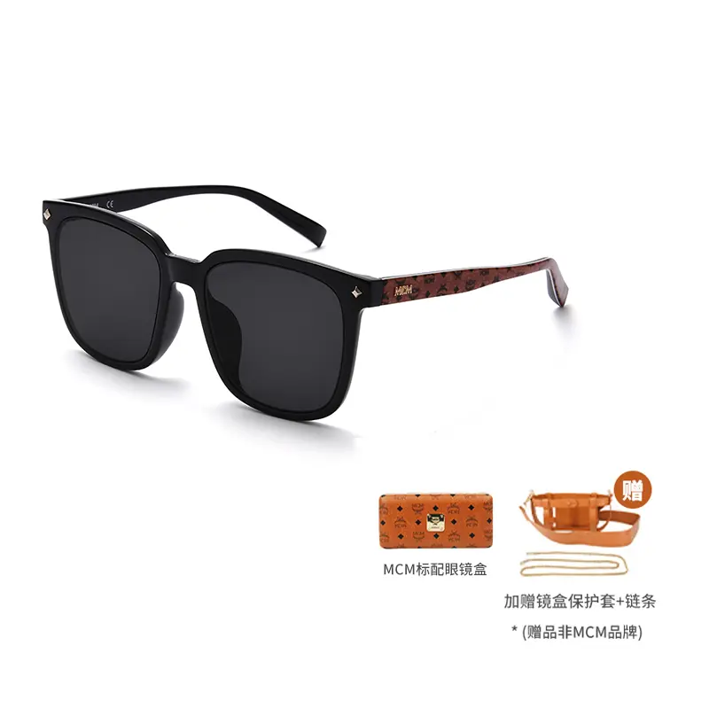 

Солнцезащитные очки Unisex MCM