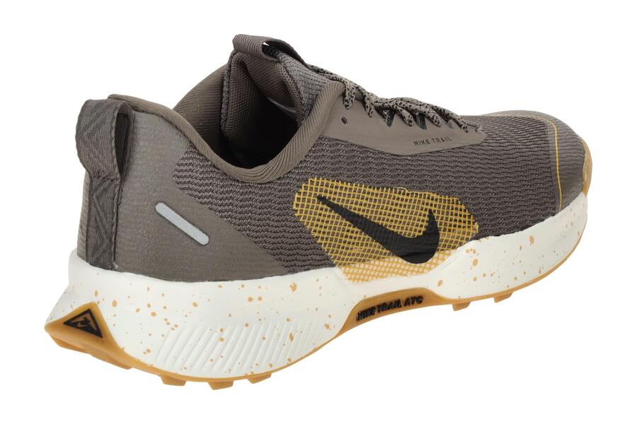 Кроссовки для бега NIKE Juniper Trail 3 серо-золотистого цвета FQ0902 — фото 4