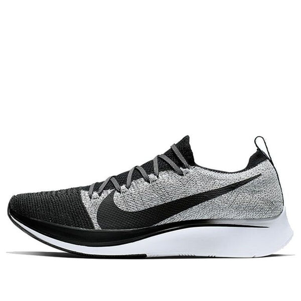 

Кроссовки zoom fly flyknit Nike, черный