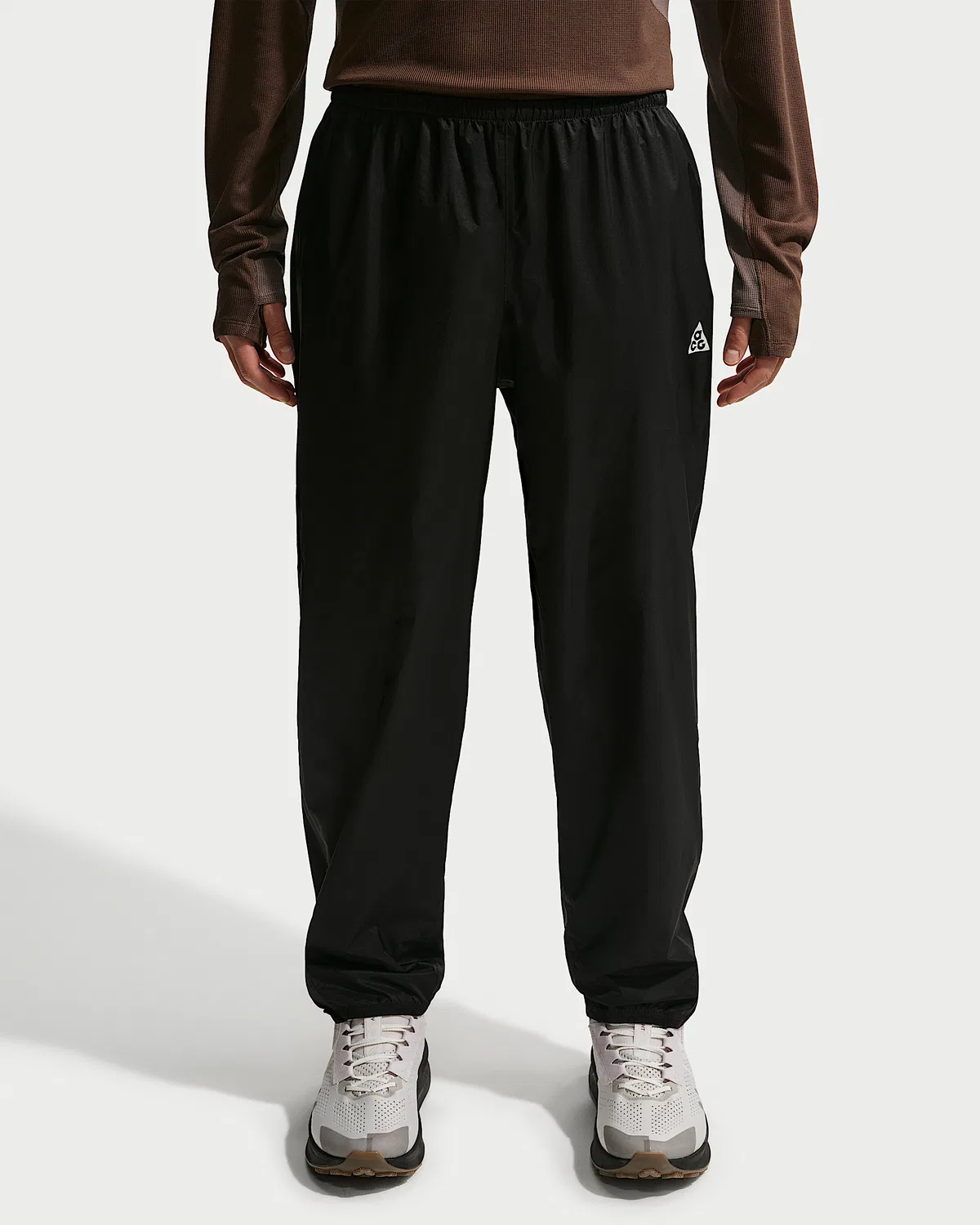 Мужские водонепроницаемые штаны Nike ACG "Trailwind" Storm-FIT ADV, Black/Summit White — фото 2