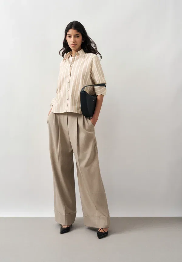 Блузка Bertyna monday button down blouse Boss, песочный бежевый — фото 2