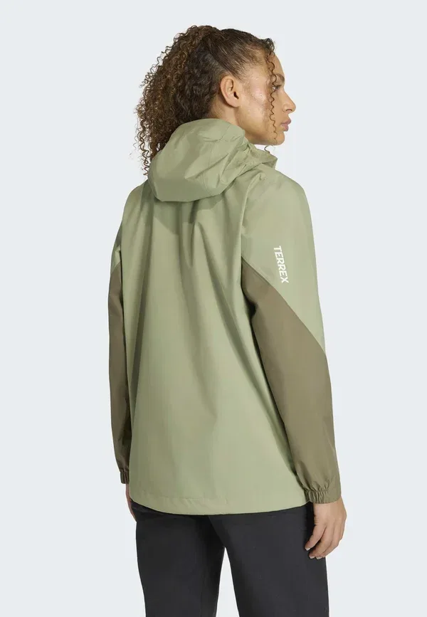 Куртка Adidas Terrex W mt 2.5l r j hardshell jacket, цвет хаки-оливковый — фото 3