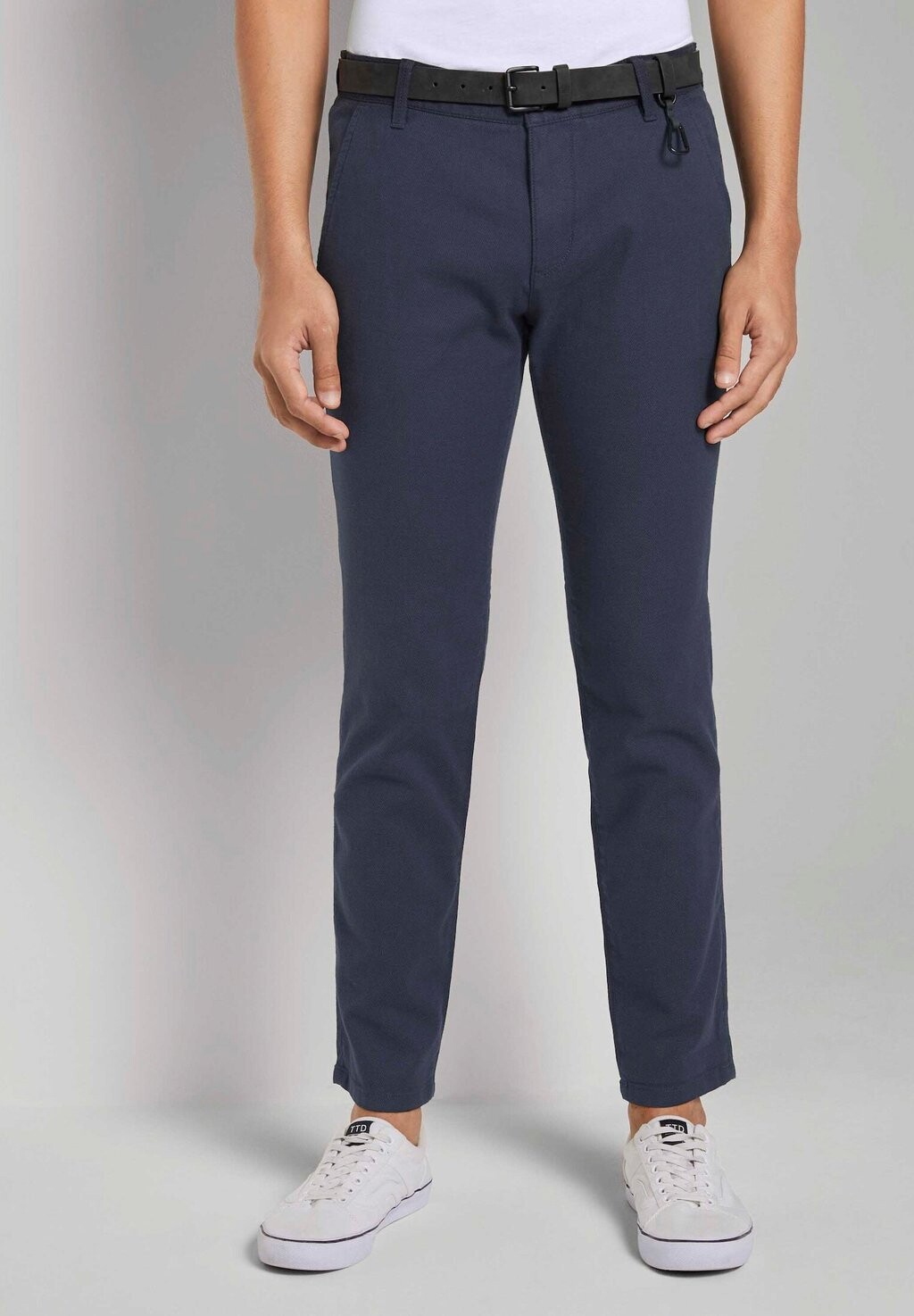 

Чиносы STRUCTURED CHINOS WITH BELT TOM TAILOR DENIM, темно-синий