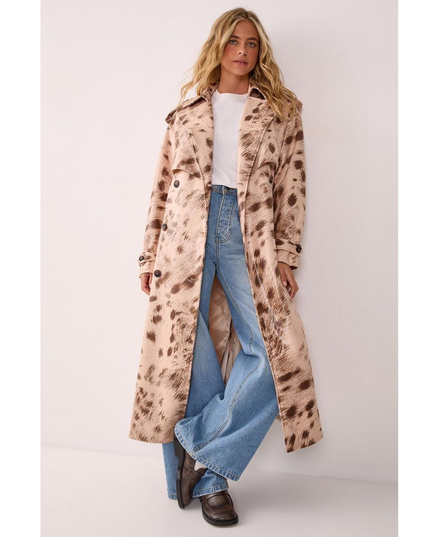 

Женский тренч из искусственной кожи с принтом под коровью шкуру Nasty Gal, Cream