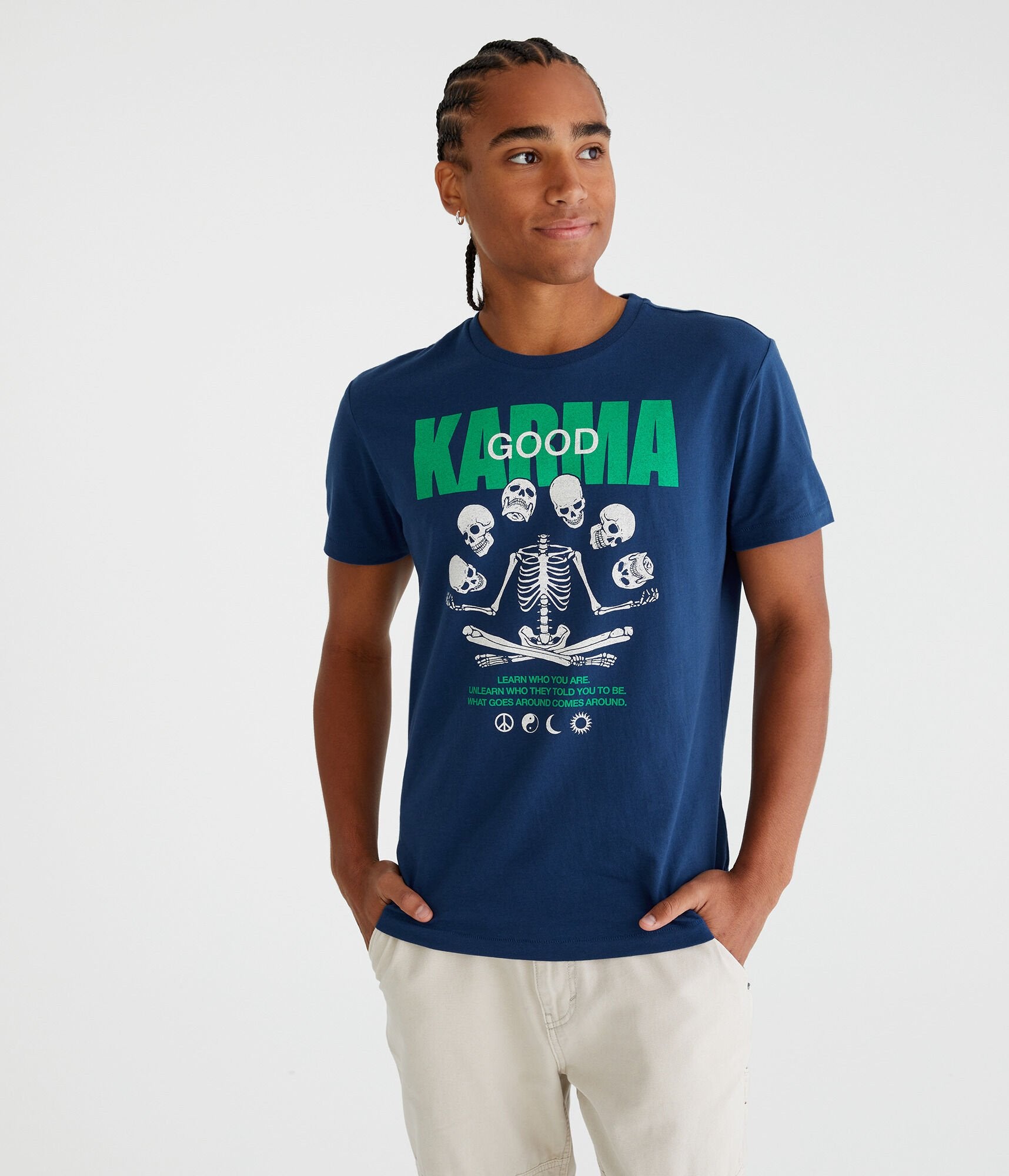

Футболка Aeropostale Good Karma Skeleton с графическим принтом, темно-синий