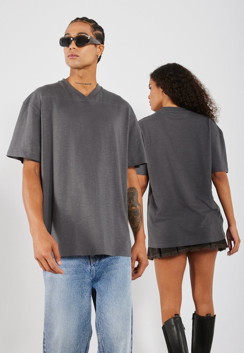 

Базовая футболка UNISEX YOURTURN, темно-серый