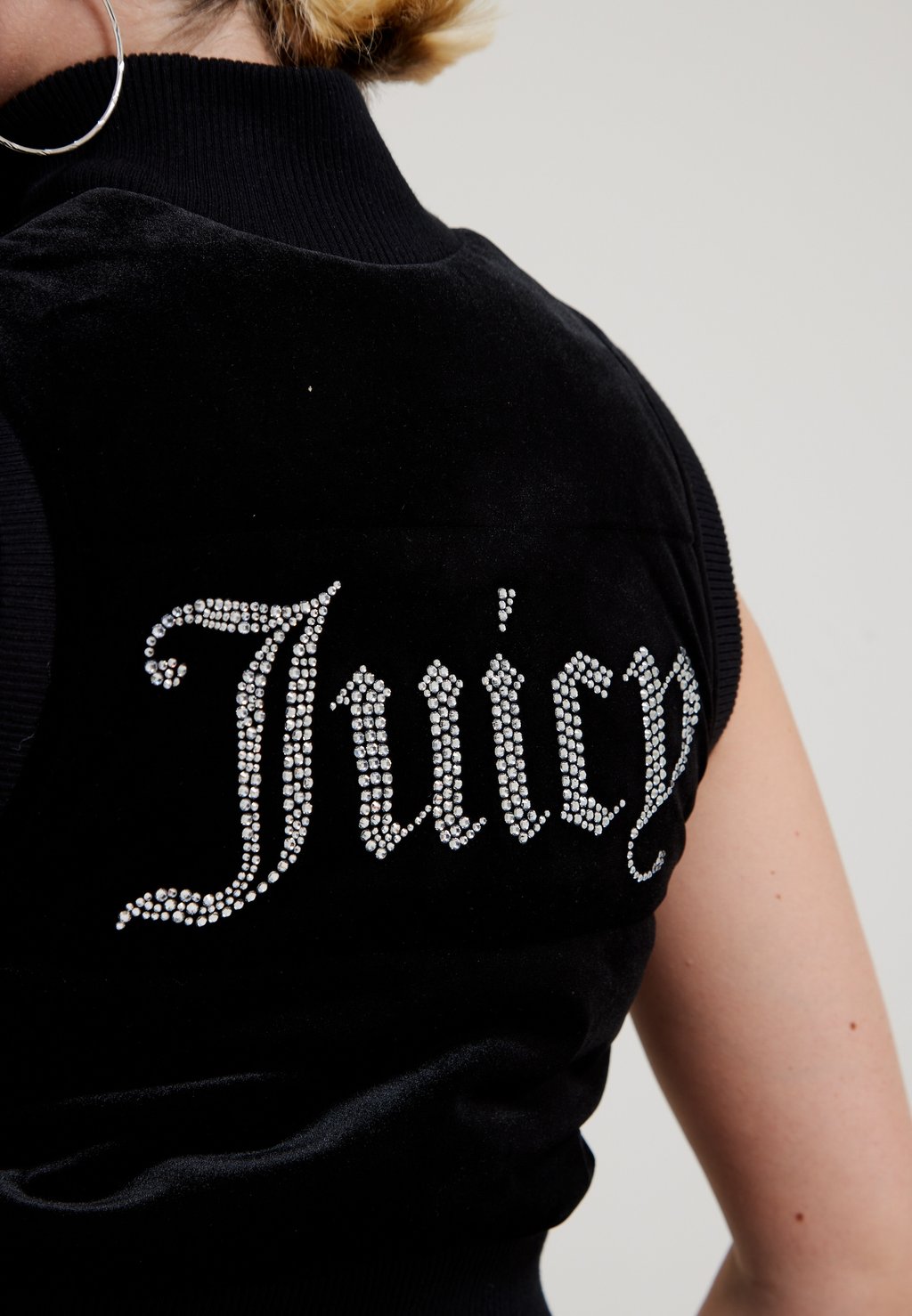 

Жилет THUNDER GILET Juicy Couture, черный
