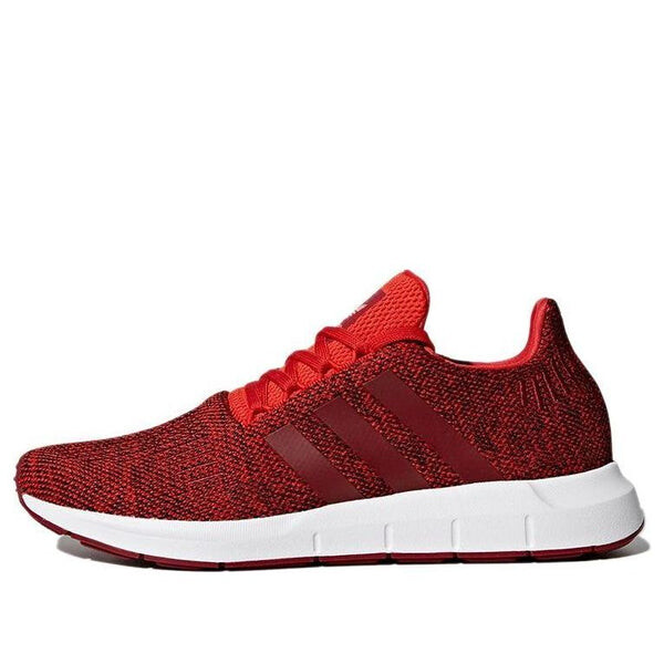 

Кроссовки Swift Run Adidas, красный