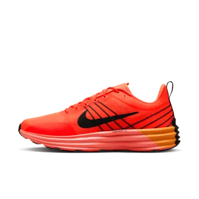 

Кроссовки Nike Lunar Roam, цвет Hyper Crimson/Sundial/Light Wild Mango/Black