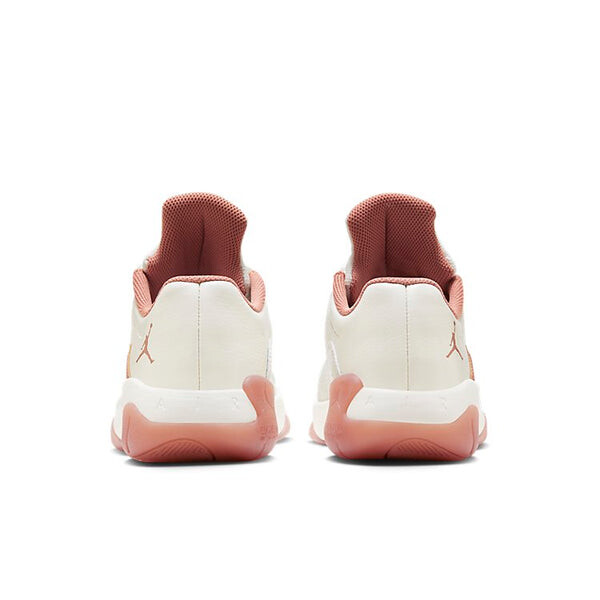 Кроссовки (WMNS) Air Jordan 11 CMFT Low 'Sail Sky J Orange', цвет sail/sky j orange — фото 4