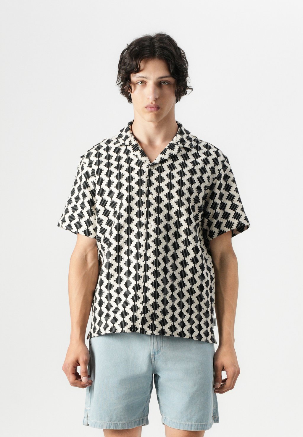 

Рубашка JORSUMMER LUKE RESORT SHIRT Jack & Jones, черный