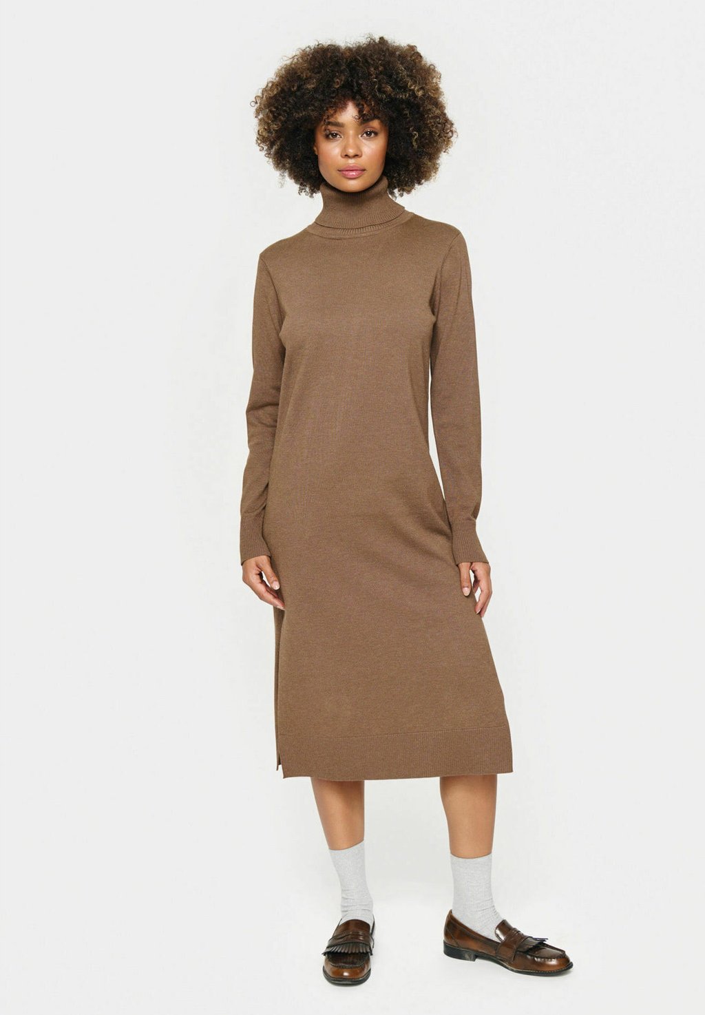 

Платье-джемпер MILA ROLL NECK Saint Tropez, темно-коричневый