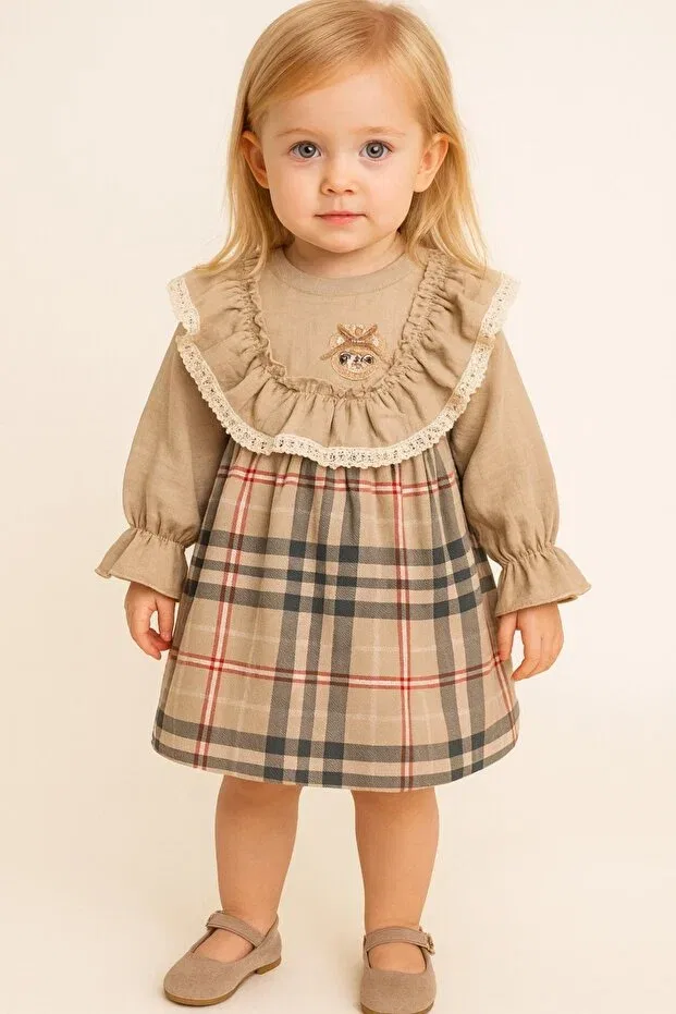 Детское платье для девочек с вышивкой Teddy bear embroidered ruffled girl's dress Gocoland, Beige — фото 3