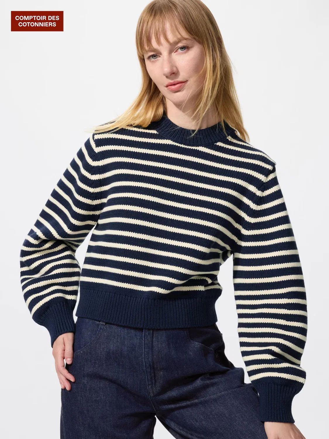 Свитер Uniqlo, укороченный крой, темно-синий