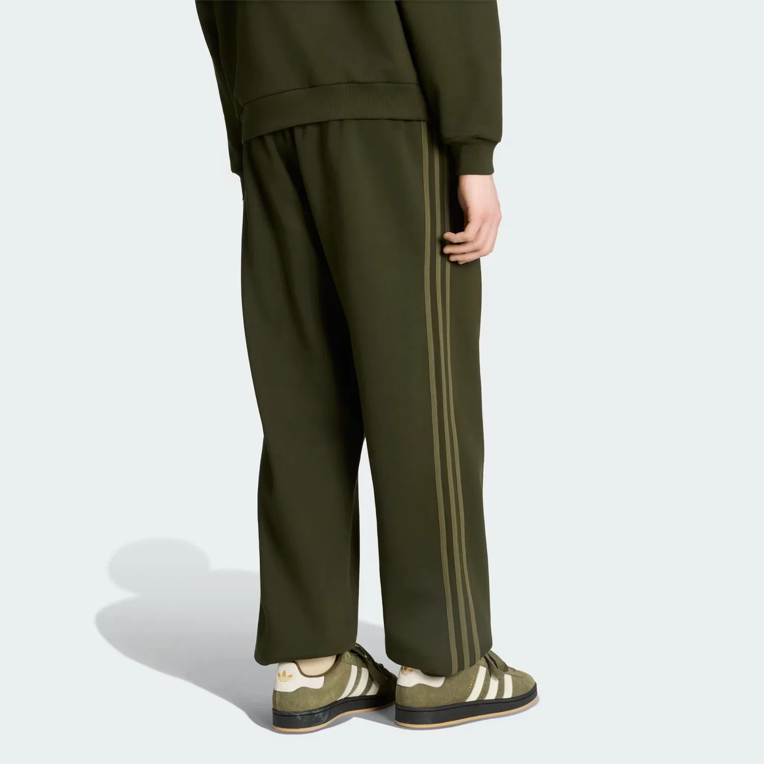 Мужские спортивные штаны свободного кроя Adicolor 3-Stripes Cuffed Adidas Originals, Night Cargo — фото 2