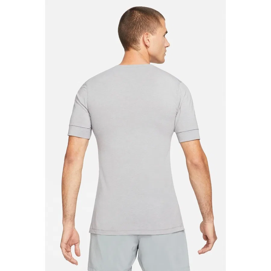Мужская футболка для йоги Dri-Fit Nike, Серый — фото 2